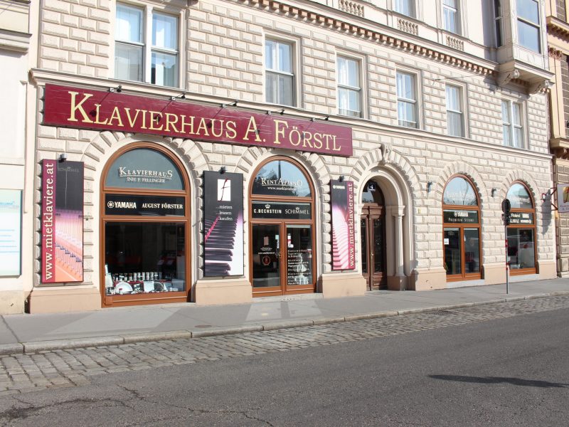 Wir präsentieren mit Stolz....